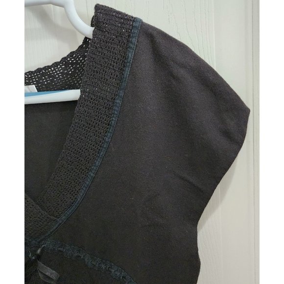 Loft Women's Sleeveless V Neck Crochet Trim Knit Top Y2K Style Black Size Medium - Picture 3 of 8